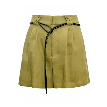 DYON D26-9302 Shorts: Earthy Refinement in Textural Synergy