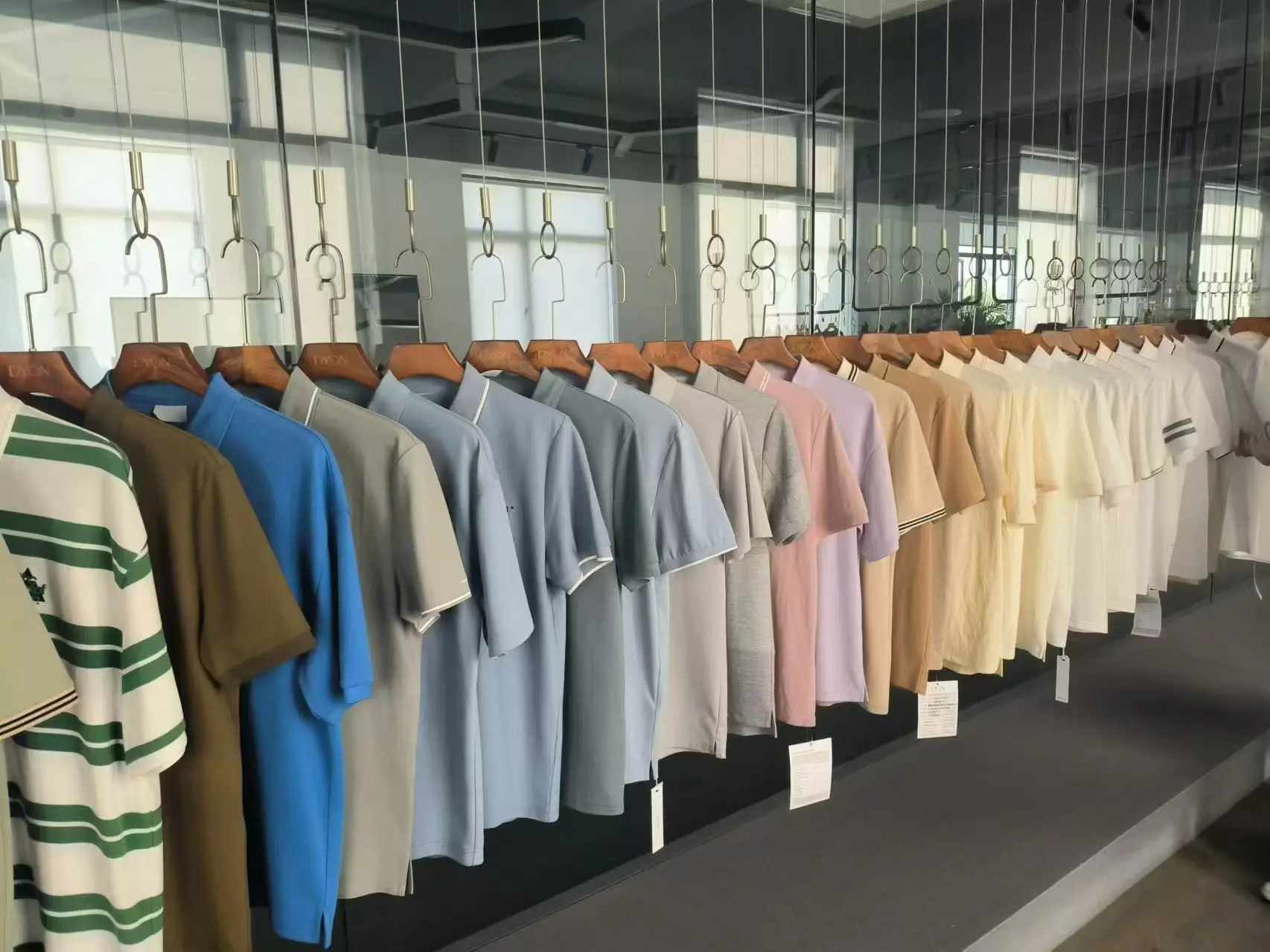 Top 9 Chinese Manufacturers for Men's Custom Polo Shirts